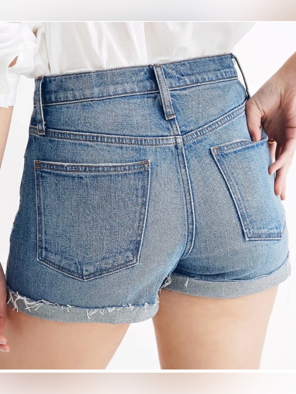 Madewell High Rise Denim Shorts NWT Size 26 Light Wash Raw Hem - Picture 2 of 5